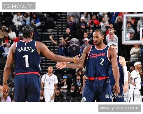 篮网对决老鹰哈登展现绝佳状态引领球队争夺季后赛席位